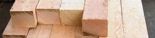 Обрезной деревянный брус